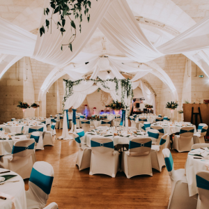 salle auditorium formule mariage abbaye aux dames saintes